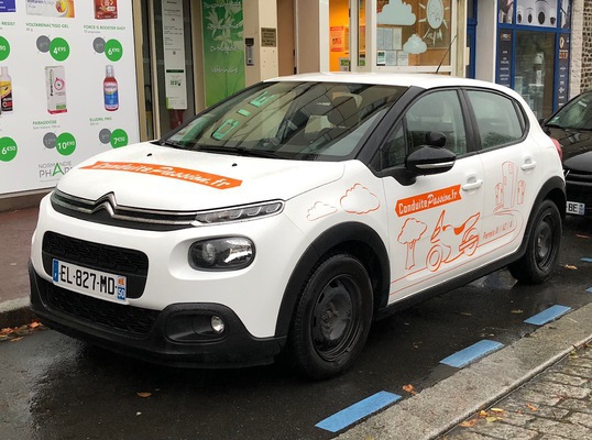 Voiture auto-école